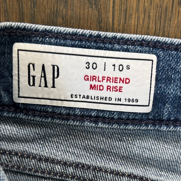 Gap Women's Blue Distressed Jeans - Picture 2 of 4